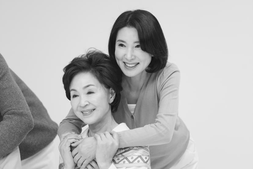 핑크 컨셉 가족 사진 - 행복한 가족의 모습